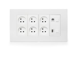 עמדת  HOME & OFFICE תחת הטיח 8 מודול, 6 שקעים, 1 מחשב 1 טלפון